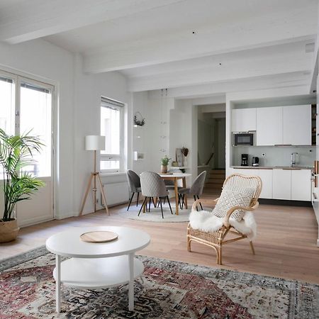 2Ndhomes Loft Apartment With Spa & Balcony By The White Church Helsinki Buitenkant foto